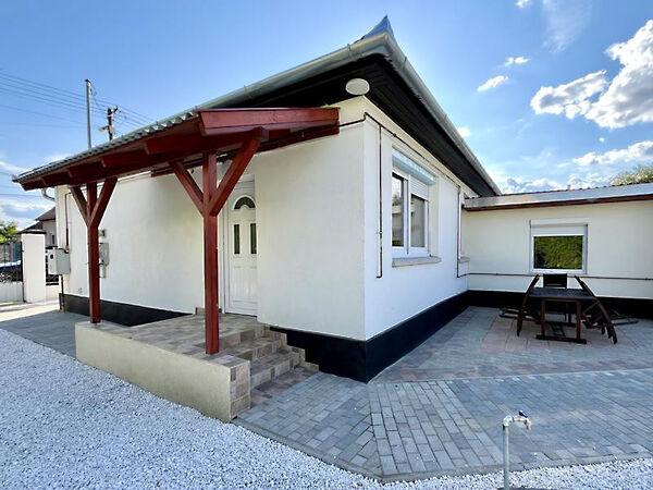 Bajcsy-Zsilinszky út, Nagykáta 3. képe