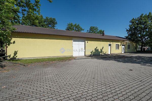 Fürdő, Tatabánya 2. képe