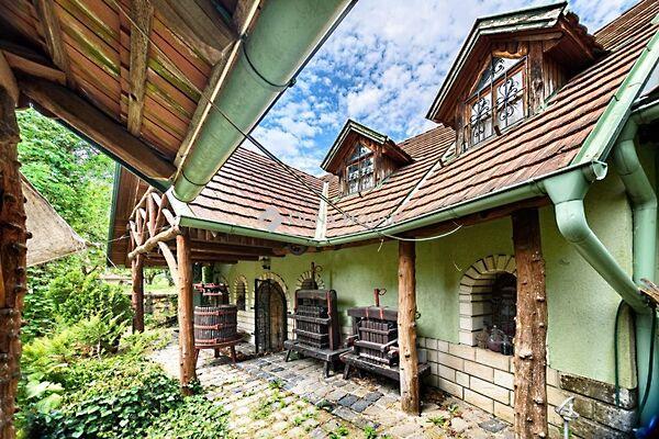 Hegyikastély, Bicske 3. képe