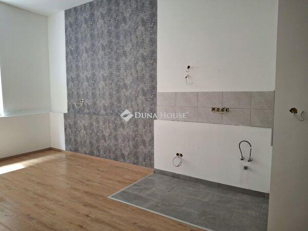 Szív, Budapest, VI. kerület 3. képe