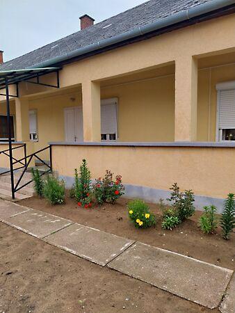 Széchenyi, Dombrád képe