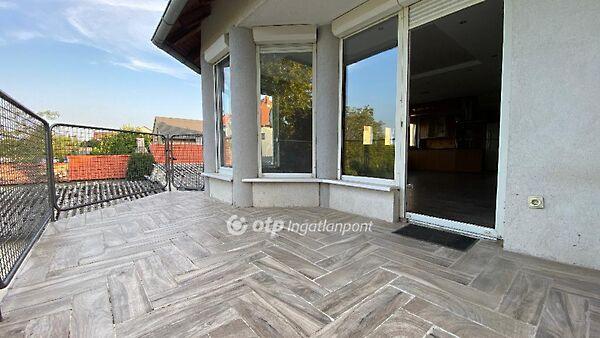 Győrújbarát 3. képe