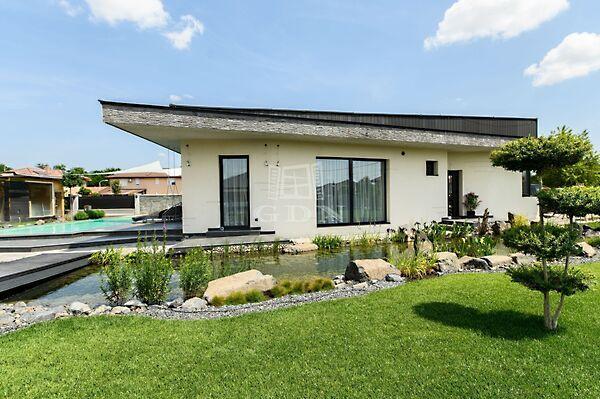 LUXUSHÁZ, Dunaharaszti képe