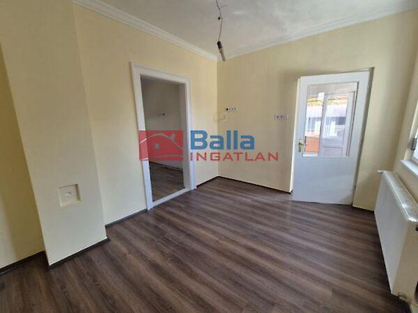 Hold, Debrecen képe