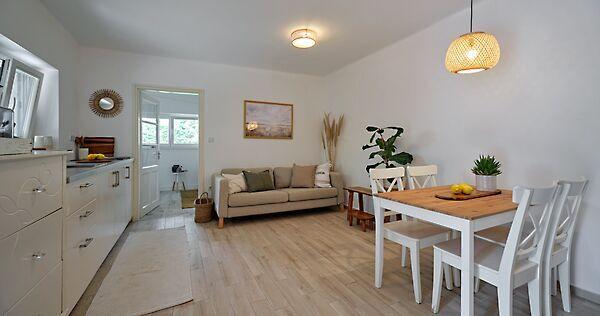 Zrínyi, Balatonvilágos 2. képe