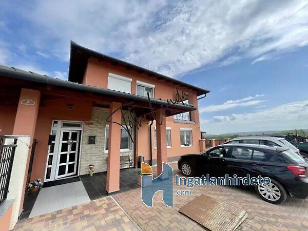 Fácános köz , Oroszlány képe