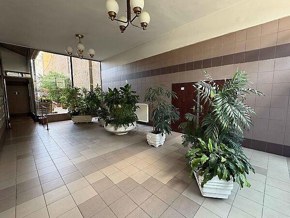 Károly, Budapest, VII. kerület 3. képe