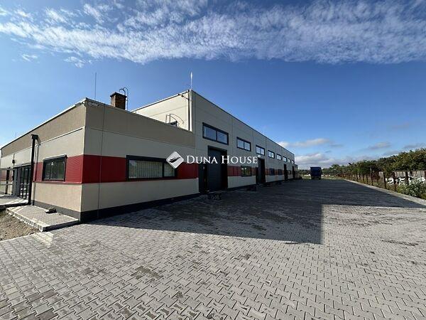 Hét vezér, Komárom 2. képe