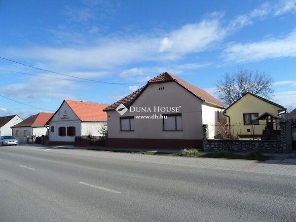 Baross Gábor, Villány 2. képe