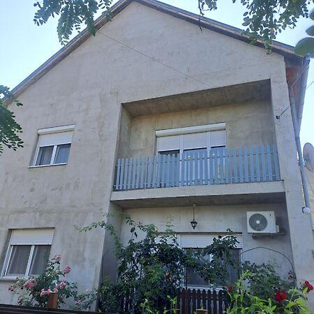 Judit Ingatlan és, Monor 2. képe