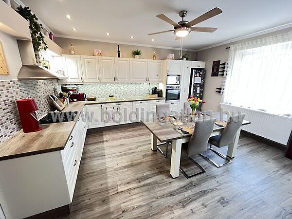 József Attila, Kaposvár képe