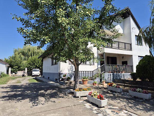 Szabadság, Kisvárda képe