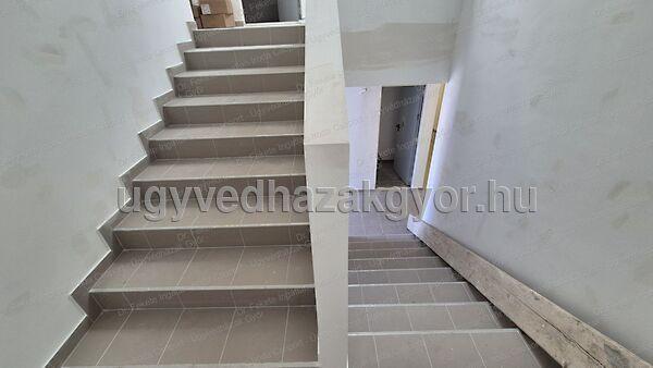 IRODA EM, Győr 3. képe