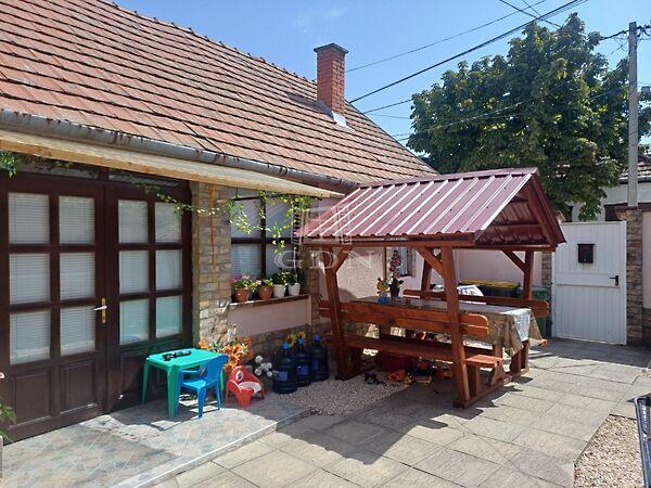 Belváros közeli csendes, Baja 3. képe