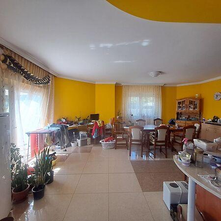 Judit Ingatlan és, Monor 3. képe