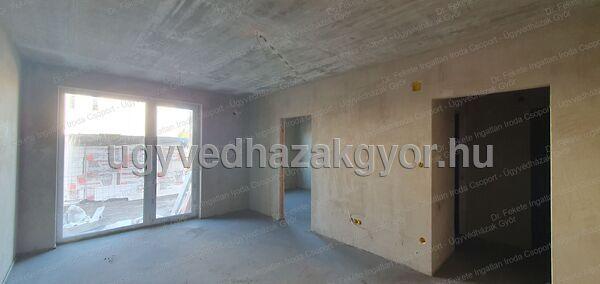 LAKÁS  FSZ , Győr 2. képe