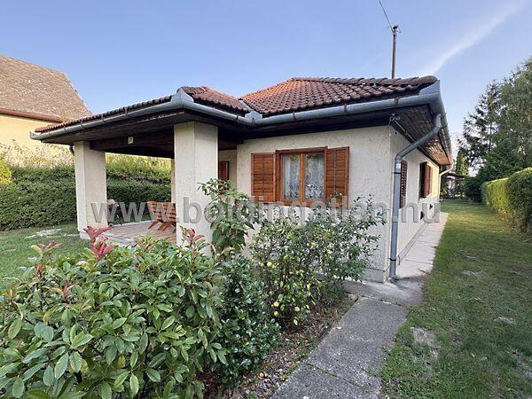 Balatonfenyves képe