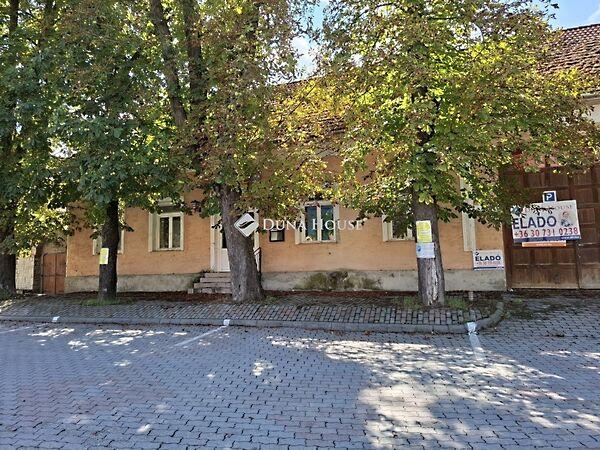 Hősök, Dömös 2. képe