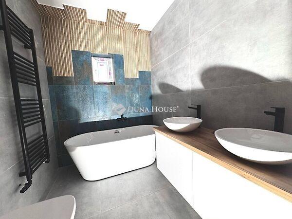 Fülemüle, Pécs 3. képe