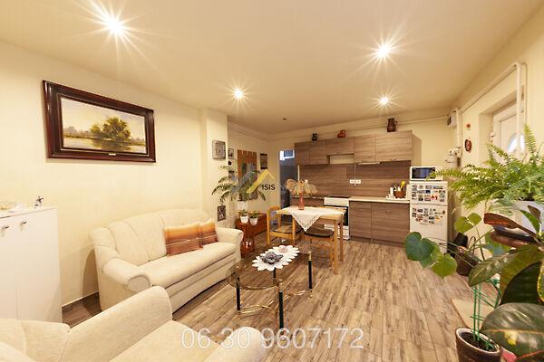 Eladó belvárosi kis, Szombathely 2. képe