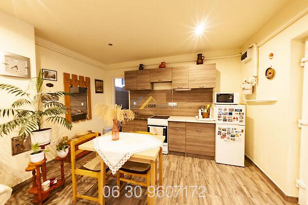 Eladó belvárosi kis, Szombathely 3. képe