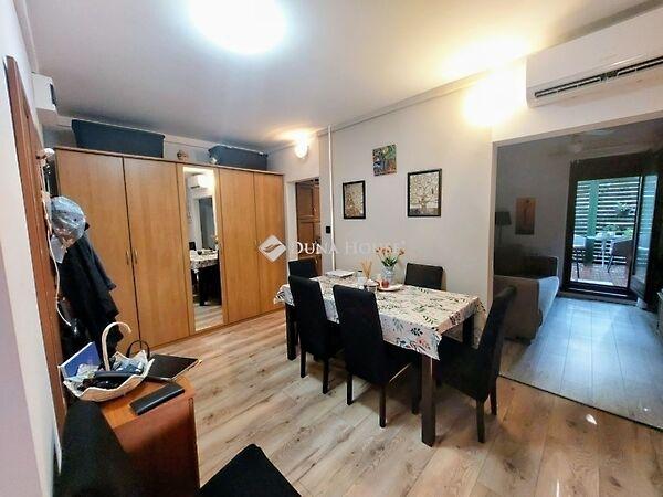 Bőröndös, Budapest, IV. kerület 3. képe