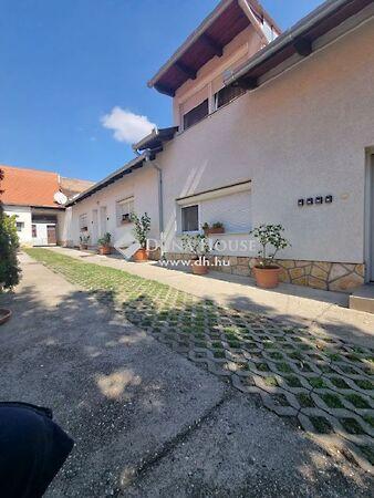 Hungária, Pécs 3. képe