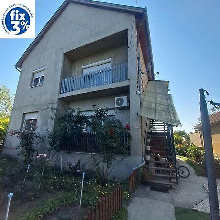 Judit Ingatlan és, Monor képe