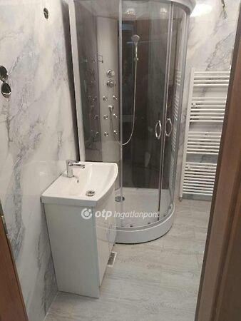 Klapka, Hatvan képe