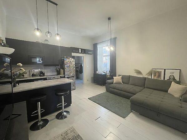 Ambrus Zoltán, Budapest, IV. kerület képe