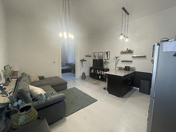 Ambrus Zoltán, Budapest, IV. kerület 3. képe