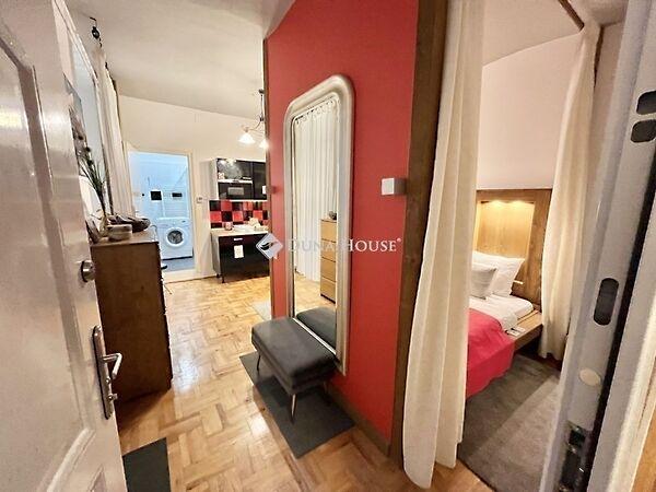 Kecskeméti, Budapest, V. kerület 2. képe