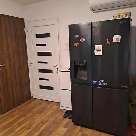 Judit Ingatlan és, Monor 2. képe