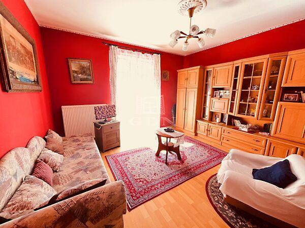 Pesti úti, Tököl képe