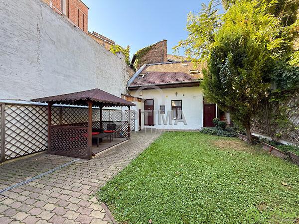 Koszorú, Budapest, VIII. kerület képe