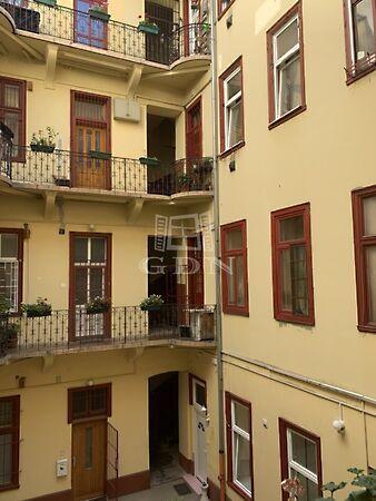 Szív, Budapest, VI. kerület 2. képe