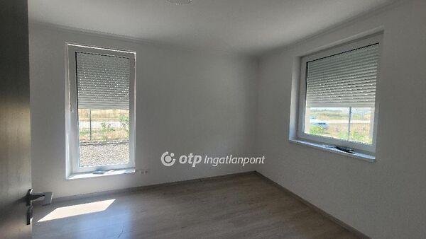 Lakó, Jászberény 3. képe