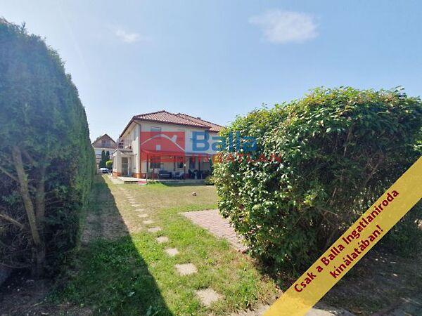 Zsófialigeti HÉV megálló közeli, Kistarcsa képe