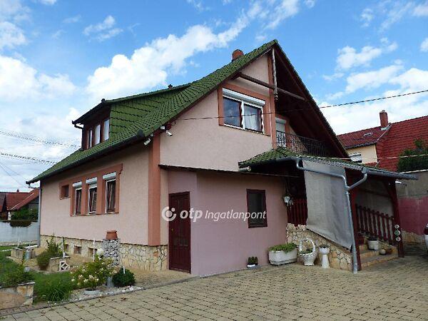 Pécsi, Kozármisleny képe