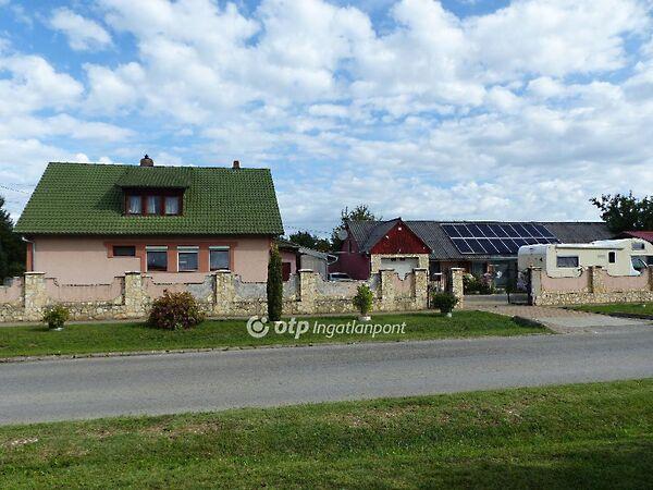 Pécsi, Kozármisleny 3. képe