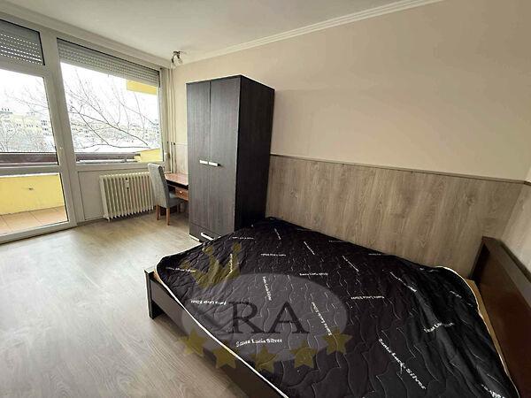 Komlóssy, Debrecen 2. képe