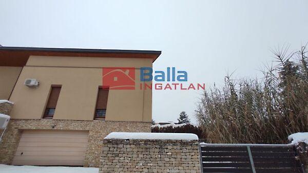 Csillagdomb, Dunaújváros képe