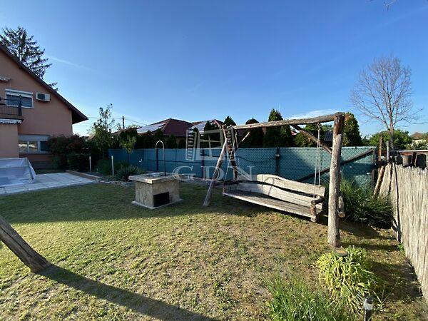 Árpád utca, Szigethalom képe