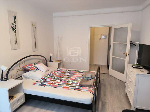 Angol, Budapest, XIV. kerület 3. képe