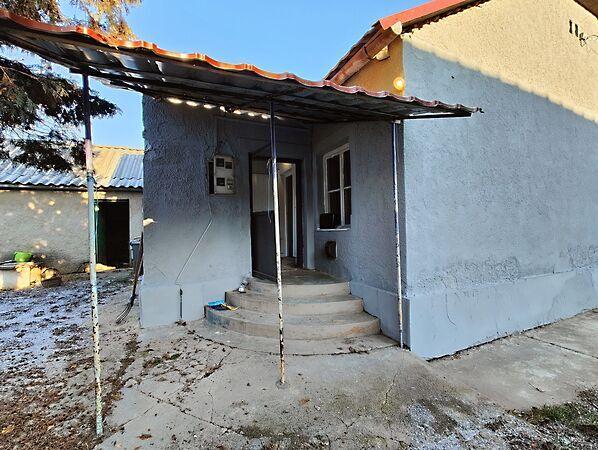 Építők, Izsófalva 3. képe