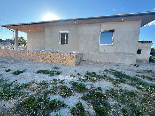 Gábor Áron, Tura képe