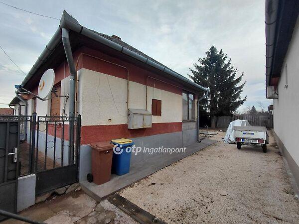 Csokonai, Jászfényszaru 2. képe