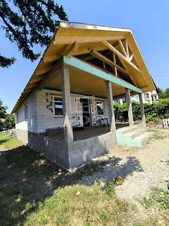 csendes, Csörög képe