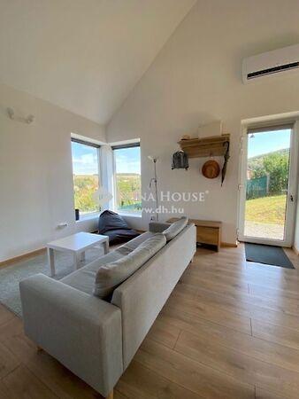 Naposdomb, Orfű képe