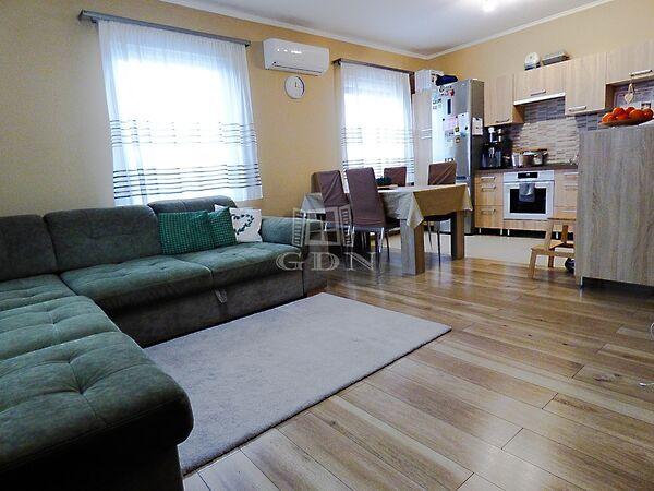 Martinovics tér, Maglód képe